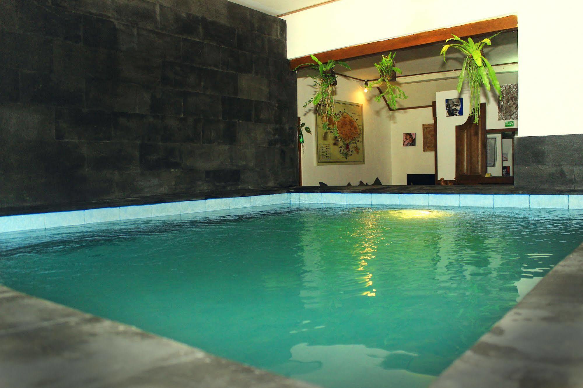 Хостел Friendly House Bali Убуд Екстер'єр фото