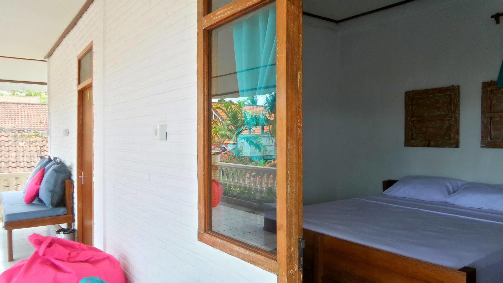Хостел Friendly House Bali Убуд Екстер'єр фото