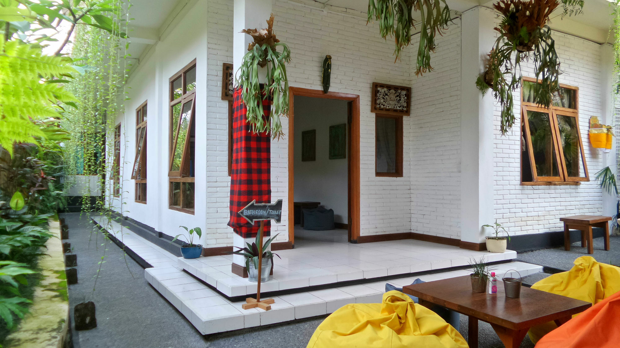 Хостел Friendly House Bali Убуд Екстер'єр фото